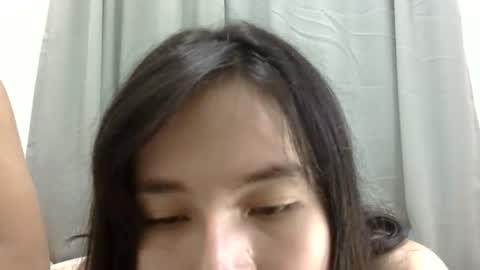 Snapshot of dolfvlucy chatting on May 18, 12:44 pm dolf william online show from May 18, 12:44 pm