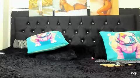 Snapshot of doll_celeste19 chatting on January 4, 10:45 pm C E L E S T E online show from January 4, 10:45 pm