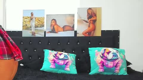 Snapshot of doll_celeste19 chatting on January 17, 7:16 pm C E L E S T E online show from January 17, 7:16 pm