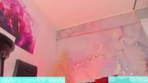 Snapshot of doll_danna chatting on November 7, 9:59 pm Luciana My online show from November 7, 9:59 pm