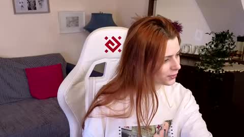 Your doll Lesli online show from February 9, 4:29 pm