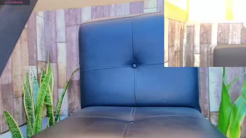 doll_lorenn26 online show from May 27, 6:05 pm