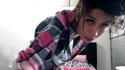 Snapshot of doll_sary chatting on March 5, 8:00 pm Catherine XXX online show from March 5, 8:00 pm