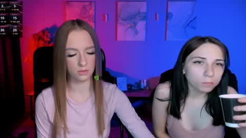 doll_vey online show from April 13, 7:19 pm