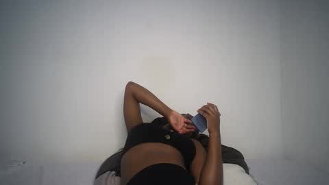 Snapshot of dollberry chatting on January 11, 6:12 pm dollberry online show from January 11, 6:12 pm