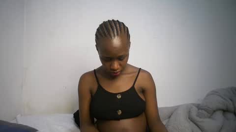 Snapshot of dollberry chatting on February 18, 2:27 pm dollberry online show from February 18, 2:27 pm