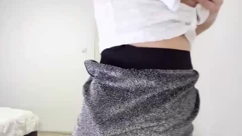 Snapshot of dollcedolly chatting on January 19, 10:06 am Eva online show from January 19, 10:06 am