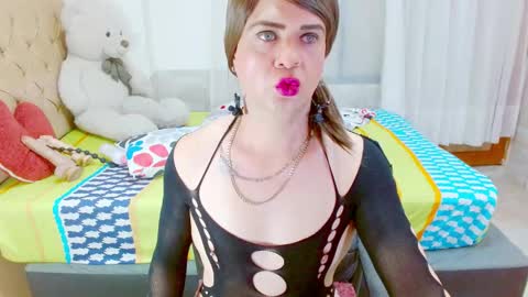 ilona online show from January 8, 5:10 am