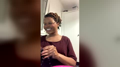 Dolla online show from March 2, 6:26 pm