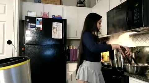 Snapshot of dolllface chatting on December 24, 11:17 am DOLLLFACE online show from December 24, 11:17 am