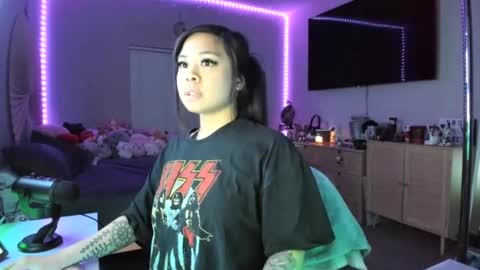 Snapshot of dolllface chatting on March 7, 4:24 am DOLLLFACE online show from March 7, 4:24 am