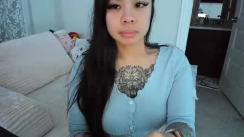 DOLLLFACE online show from April 8, 10:15 am