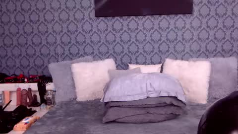 Snapshot of dolly4you_ chatting on March 5, 5:07 am Dolly online show from March 5, 5:07 am