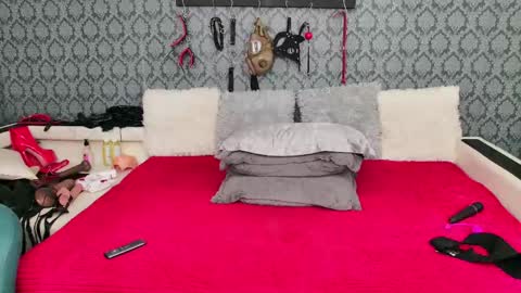 Dolly online show from May 21, 5:14 am