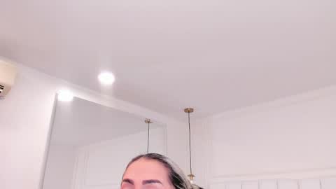 dolly walker online show from June 7, 1:59 pm