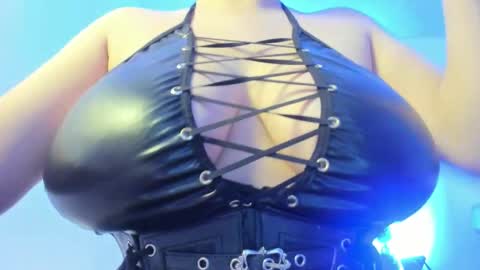 Call me Zoe  online show from March 23, 11:47 am