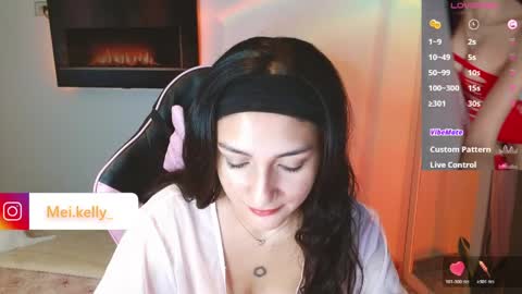 dollykelly_ online show from March 26, 2:17 am