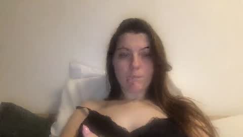 Snapshot of dollyroma chatting on October 28, 8:07 am DollyRoma online show from October 28, 8:07 am