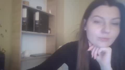 Snapshot of dollyroma chatting on November 27, 8:16 am DollyRoma online show from November 27, 8:16 am