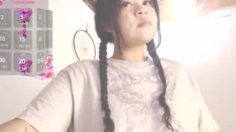 Snapshot of dollysweet666 chatting on February 3, 3:50 pm dollysweet666 online show from February 3, 3:50 pm