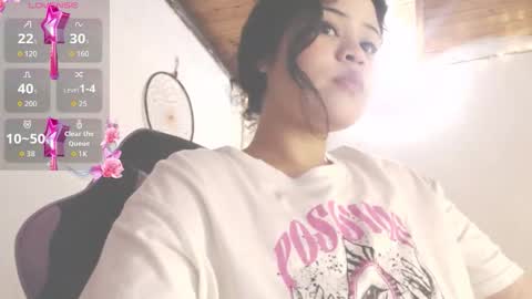 Snapshot of dollysweet666 chatting on February 7, 7:56 am dollysweet666 online show from February 7, 7:56 am