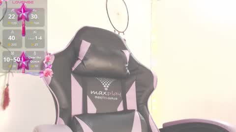 Snapshot of dollysweet666 chatting on February 25, 6:50 pm dollysweet666 online show from February 25, 6:50 pm