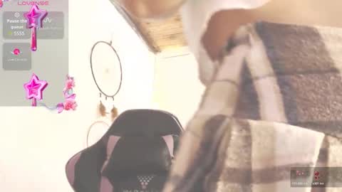 Snapshot of dollysweet666 chatting on March 2, 1:08 am dollysweet666 online show from March 2, 1:08 am