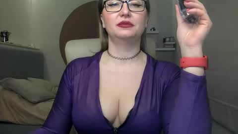 Snapshot of dom_mummy chatting on January 26, 3:25 pm DOM MUMMY online show from January 26, 3:25 pm