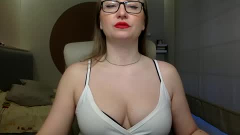 Snapshot of dom_mummy chatting on February 27, 6:29 am DOM MUMMY online show from February 27, 6:29 am