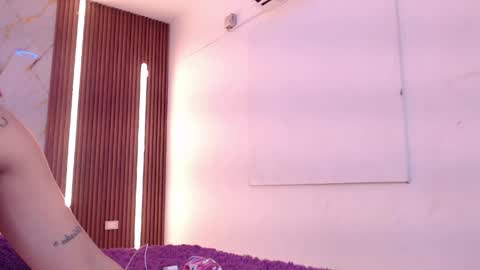 domenica online show from April 17, 12:30 pm