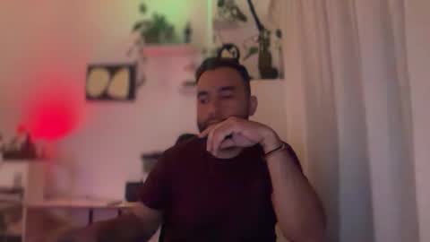 Snapshot of domfetishx chatting on November 17, 2:50 am all fetishes online show from November 17, 2:50 am