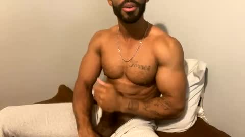 Snapshot of domidick7 chatting on December 13, 11:39 pm Domi online show from December 13, 11:39 pm