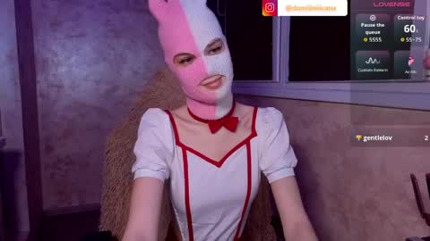 domiiniicana online show from March 27, 6:18 pm