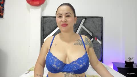 domi  online show from March 24, 11:48 am