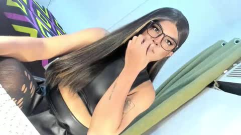 ANGELA online show from October 24, 3:19 pm