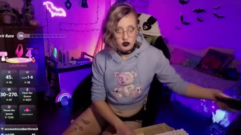 Bigbearnbunnyboy online show from December 5, 12:30 am