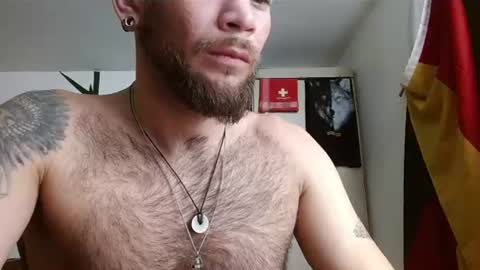 Snapshot of dominantthewolf chatting on June 19, 9:29 pm Logan - INDEPENDET MODEL online show from June 19, 9:29 pm