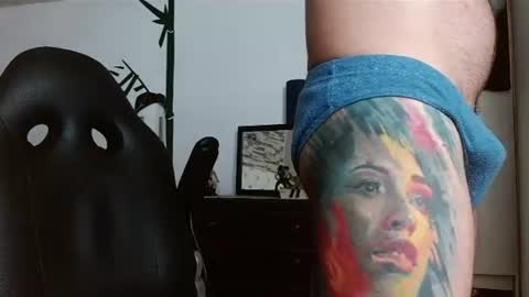 Snapshot of dominantthewolf chatting on June 25, 11:09 pm Logan - INDEPENDET MODEL online show from June 25, 11:09 pm