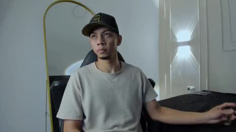 Dominic online show from March 2, 4:36 am