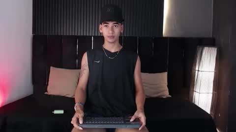 Dominic online show from November 28, 11:18 pm