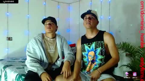 Snapshot of dominic_hanks chatting on February 19, 6:33 am DOMINIC AND ANDREW online show from February 19, 6:33 am