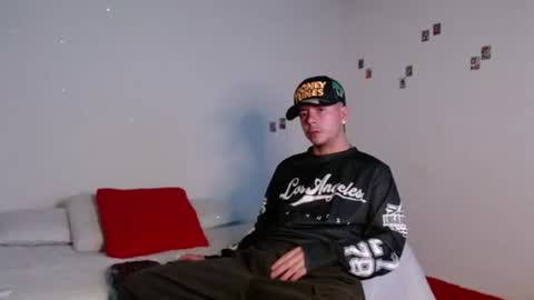 Snapshot of dominic_hanks chatting on July 15, 5:34 am DOMINIC AND ANDREW online show from July 15, 5:34 am