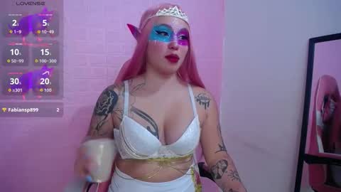 Snapshot of dominic_queen1126 chatting on October 2, 2:02 pm online show from October 2, 2:02 pm