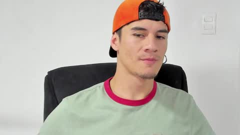 Your real love online show from April 18, 9:26 pm