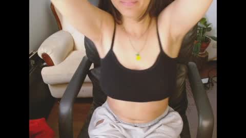   online show from March 31, 3:56 pm