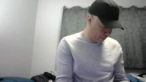 Snapshot of dominicanorico chatting on December 21, 5:14 am luis online show from December 21, 5:14 am