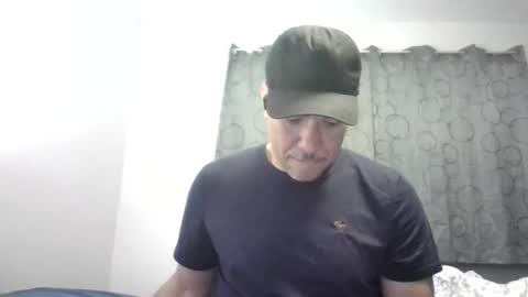 Snapshot of dominicanorico chatting on December 28, 5:23 am luis online show from December 28, 5:23 am