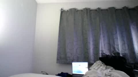 Snapshot of dominicanorico chatting on January 31, 1:43 am luis online show from January 31, 1:43 am