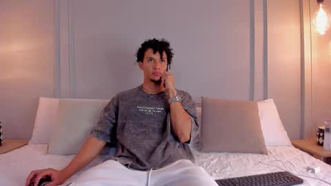 Snapshot of dominick_star chatting on October 27, 4:05 am Dominick Star online show from October 27, 4:05 am