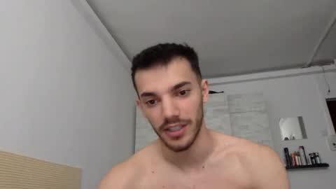 Snapshot of dominicvalente chatting on June 8, 11:21 am dominicvalente online show from June 8, 11:21 am